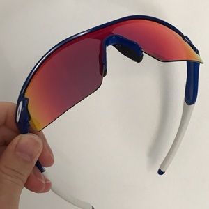 Oakley Radar sunglasses with extra lens and case